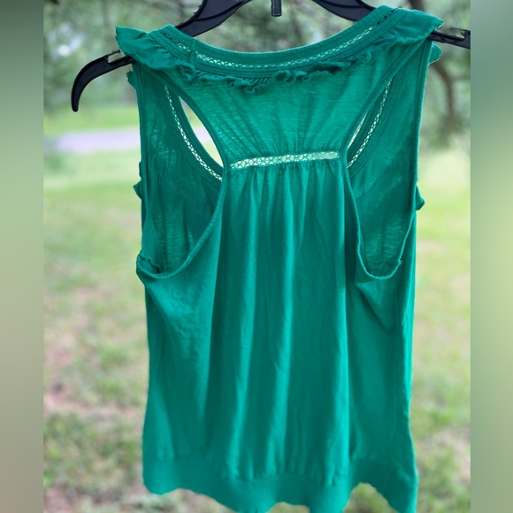 Tank top- xs women/juniors baggy/loose fit, cute ruffle & detail at neck & edge - Picture 4 of 11